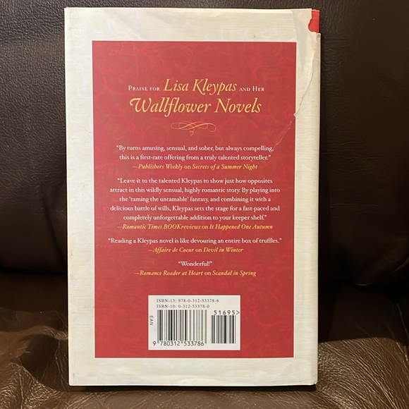 3 for $5 - A Wallflower Christmas by Lisa Kleypas - Picture 2 of 3